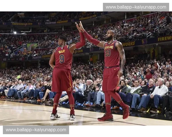 红黑与深酒红的宿命交响:公牛vs骑士,那场永不落幕的季后赛恩怨史